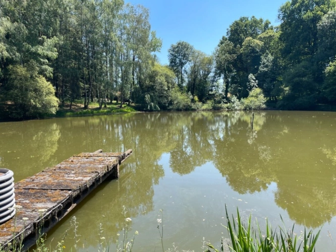 Photos 1 - Rurale - Petit coin de paradis avec étang et mobile-home – Proche Nexon