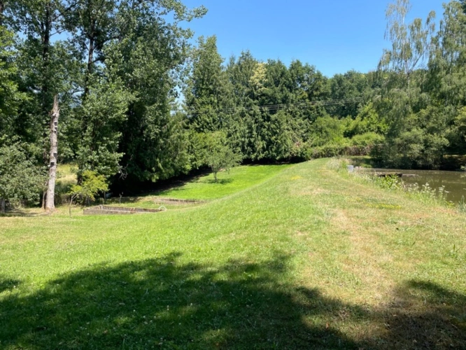 Photos 12 - Rurale - Petit coin de paradis avec étang et mobile-home – Proche Nexon