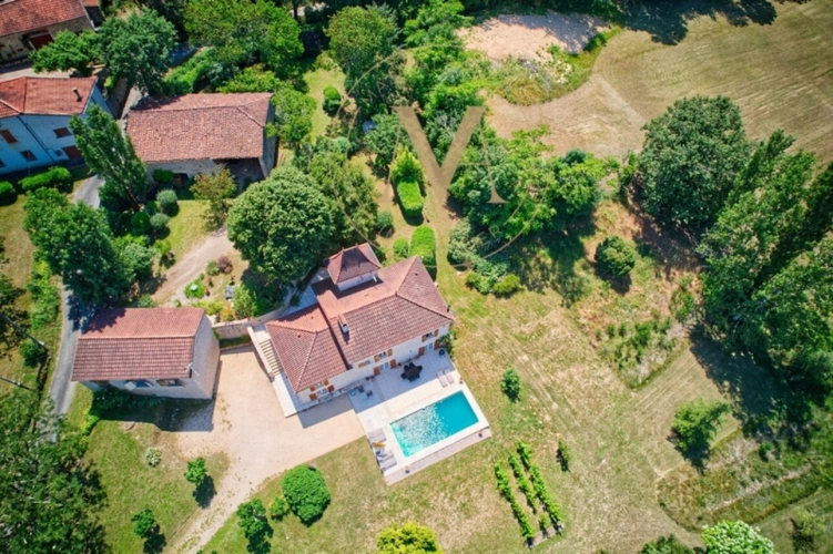 Photos 35 - Touristique - Maison de caractère avec vue dominante, piscine et gîte indépendant  (47)