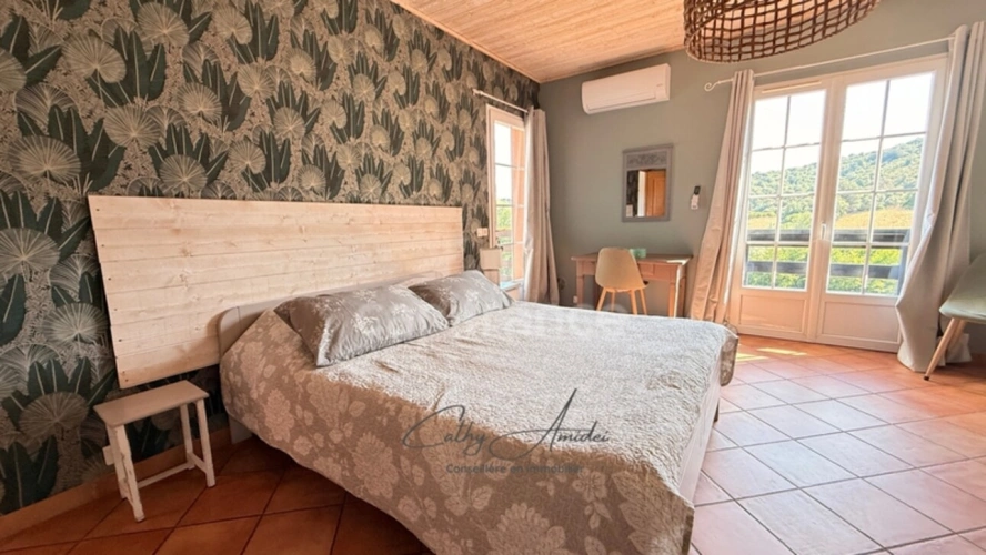 Photos 3 - Prestige - PRATAVONE (Corse) : Propriété 10 pièces pour accueil de groupe avec piscine et chalet indépendant