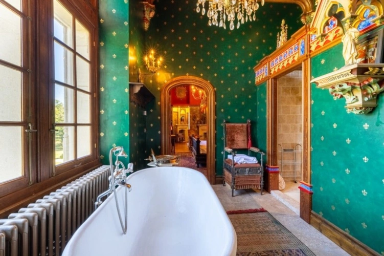 Photos 29 - Prestige - Au cœur de la Sologne, Un château d'inspiration néogothique et Renaissance, de 3000 m2 sur un 53ha
