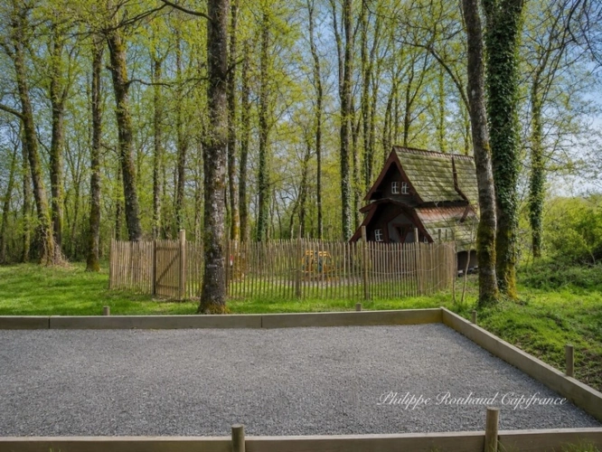 Photos 5 - Rurale - Maison de caractère – 5 à 7 chambres – 5000 m² avec piscine – à 5 min des commerces