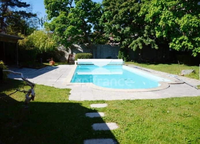Photos 3 - Prestige - SPECIAL INVESTISSEURS : propriété à vendre 16 pièces centre ville de REININGUE (68)