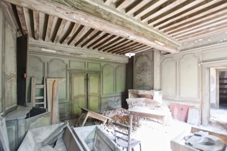Photos 8 - Prestige - Propriété de 98 m2 à rénover  avec 3401 m2 de terrain à  COUCHES (71)