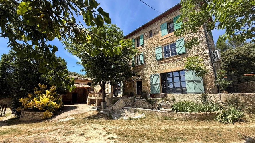 Photos 4 - Prestige - Magnifique bastide au pied du Luberon sur 8,5 hectares
