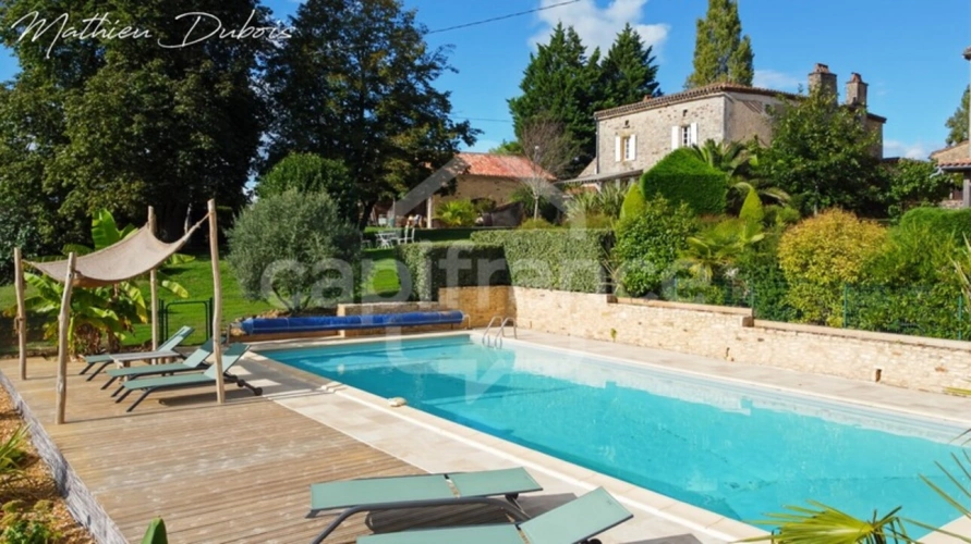 Photos 3 - Touristique - Domaine en hameau privé avec activité touristique - Cadre d’exception entre Lot et Dordogne