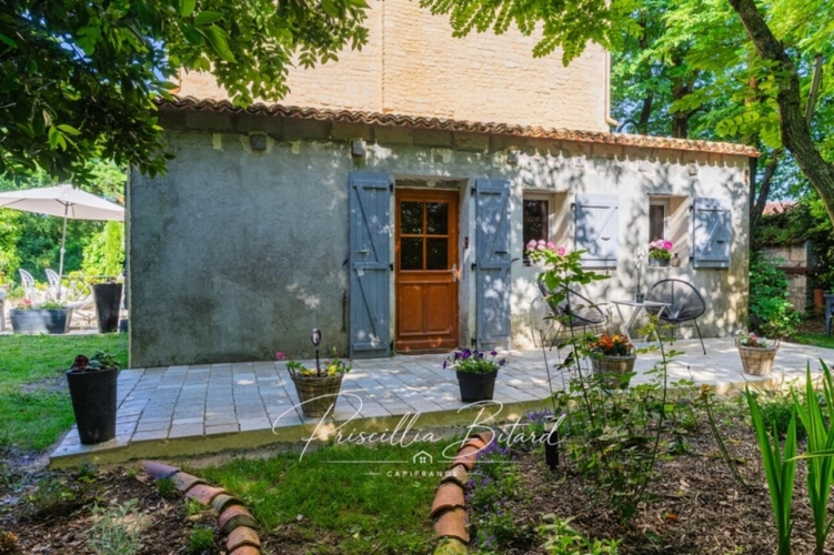 Photos 23 - Prestige - Propriété de caractère dans un écrin de verdure, proche de La Rochelle