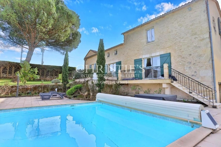 Photos 5 - Prestige - Propriété très bien entretenue : un grand gîte, deux chambres d’hôtes et une maison principale. À 15 minutes de Saint-Émilion