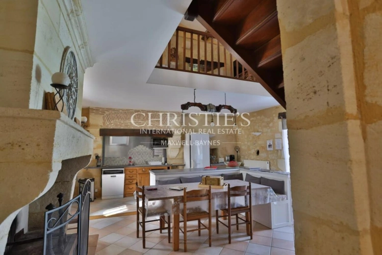 Photos 13 - Prestige - Propriété très bien entretenue : un grand gîte, deux chambres d’hôtes et une maison principale. À 15 minutes de Saint-Émilion