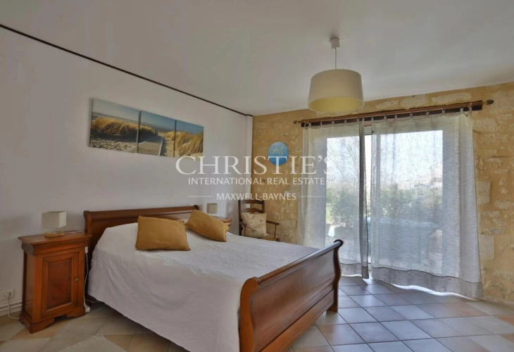 Photos 15 - Prestige - Propriété très bien entretenue : un grand gîte, deux chambres d’hôtes et une maison principale. À 15 minutes de Saint-Émilion