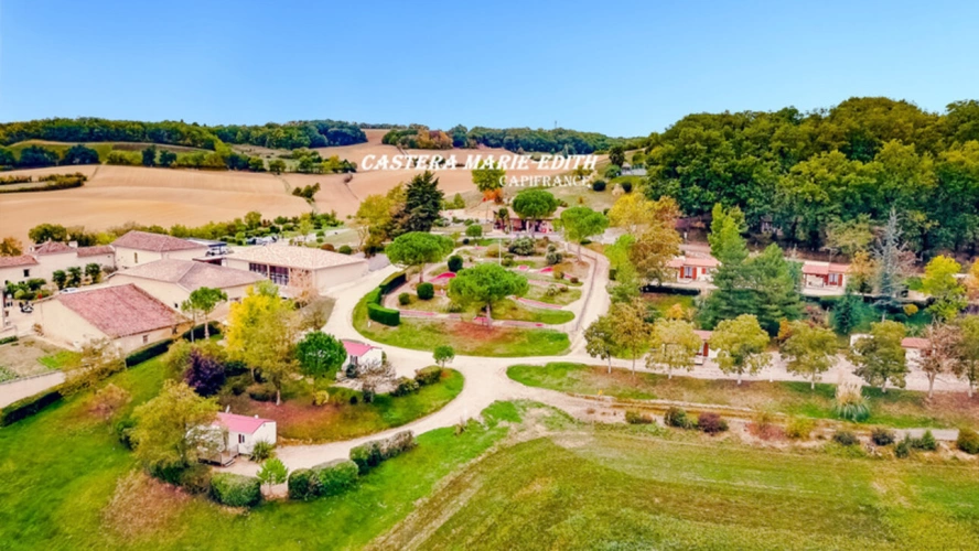 Photos 2 - Prestige - MAGNIFIQUE DOMAINE  à vendre 39 pièces AUCH (32)  sur 4,5 hectares