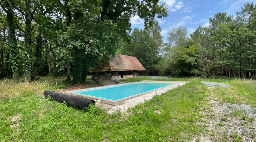 Photos 5 - Touristique - Propriété de caractère sur 4 hectares - 3 dépendances, étang