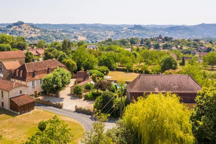 Photos 8 - Prestige - Propriété Quercynoise d'Exception avec Gîtes, Piscine et Grange sur les hauteurs de Saint-Céré
