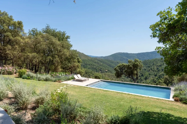 Photos 9 - Équestre - Bergerie d’exception du XVIIIe siècle – Domaine de 8 ha avec installations équestres et piscine panoramique – La Garde-Freinet