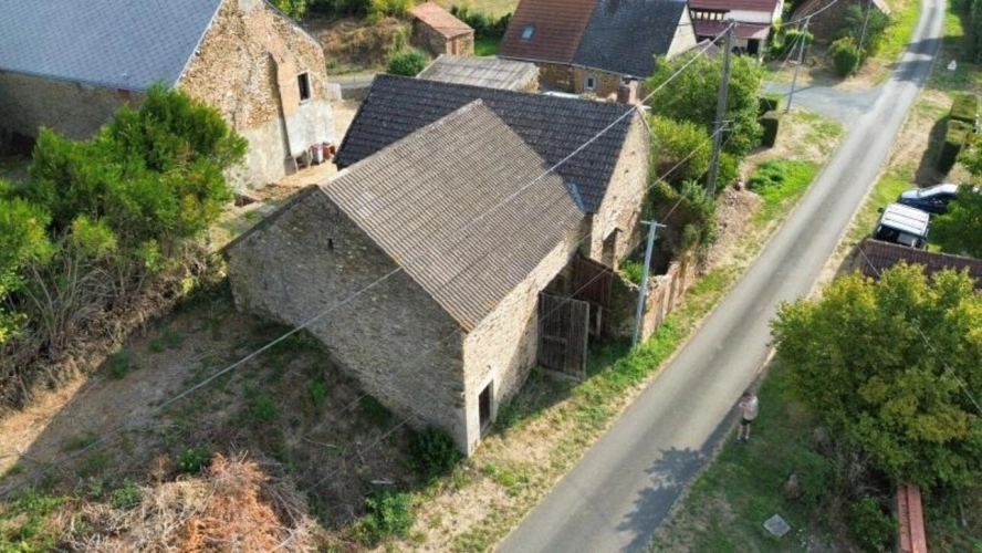 Photos 2 - Rurale - Authentique maison en pierres 180 m² - Investisseurs ou amoureux de rénovation - LIGNEROLLES (36)