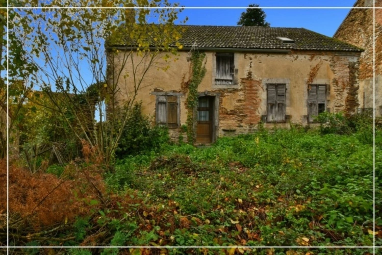 Photos 3 - Rurale - Authentique maison en pierres 180 m² - Investisseurs ou amoureux de rénovation - LIGNEROLLES (36)