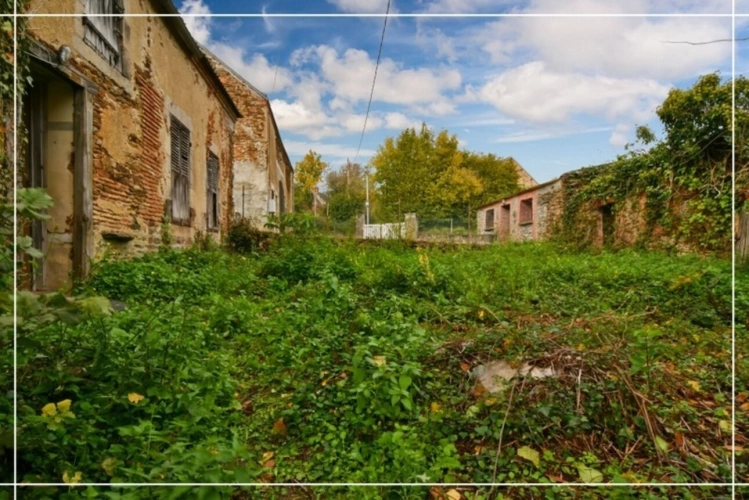 Photos 14 - Rurale - Authentique maison en pierres 180 m² - Investisseurs ou amoureux de rénovation - LIGNEROLLES (36)