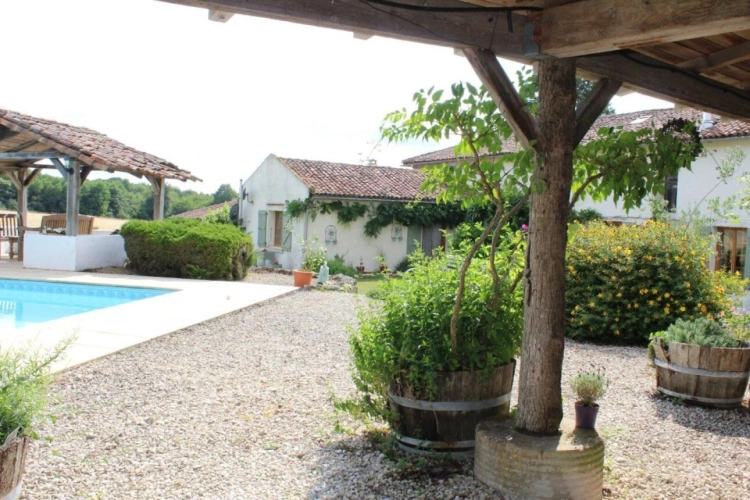 Photos 6 - Equestrian - Two big renovated houses and a studio, on 14 hectares.