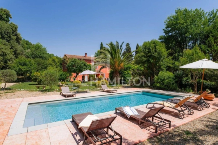 Photos 2 - Tourist - Exceptional Property in Biot: Two Villas Ideal for a Guesthouse