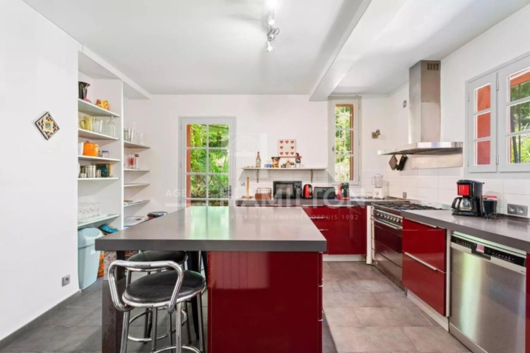 Photos 4 - Tourist - Exceptional Property in Biot: Two Villas Ideal for a Guesthouse