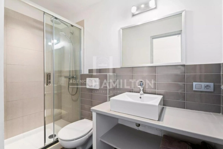 Photos 14 - Tourist - Exceptional Property in Biot: Two Villas Ideal for a Guesthouse