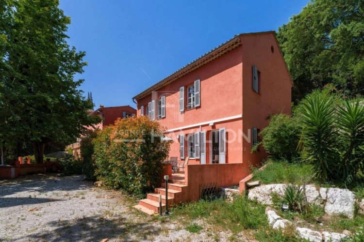 Photos 16 - Tourist - Exceptional Property in Biot: Two Villas Ideal for a Guesthouse