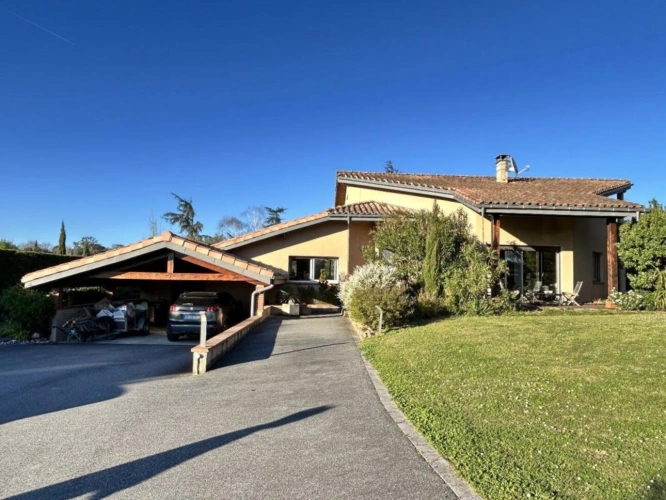 Photos 1 - Rurale - Villa d'architecte unique aux normes pmr et prestations haut de gamme à 20 minutes de toulouse
