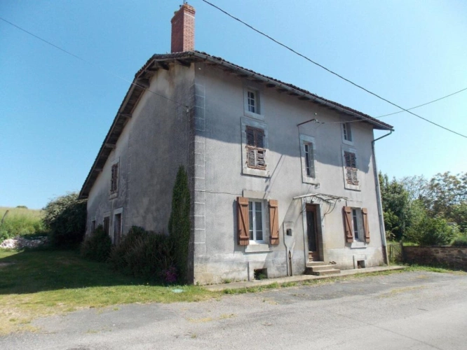 Photos 1 - Equestrian - Attractive 4 bedroomed detached stone house to renovate with garden, barn and 1 hectare attached lan