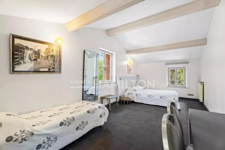 Photos 11 - Tourist - Exceptional Property in Biot: Two Villas Ideal for a Guesthouse