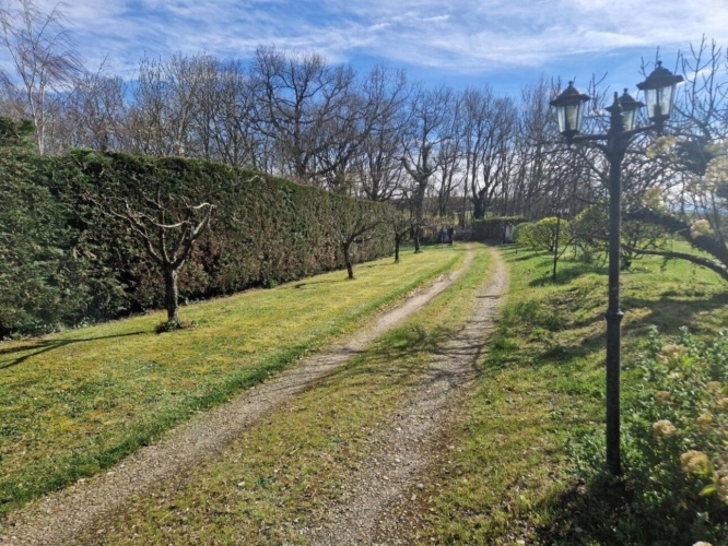 Photos 18 - Touristique - Propriété avec piscine sur environ 1,5 Ha de terrain