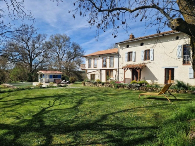 Photos 4 - Touristique - Propriété avec piscine sur environ 1,5 Ha de terrain