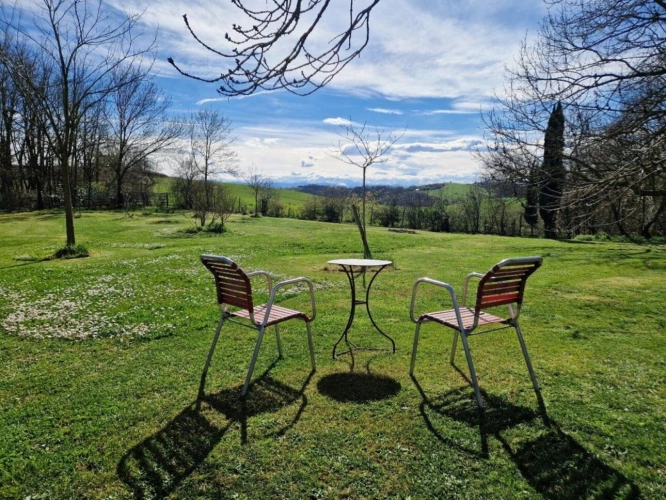 Photos 6 - Touristique - Propriété avec piscine sur environ 1,5 Ha de terrain
