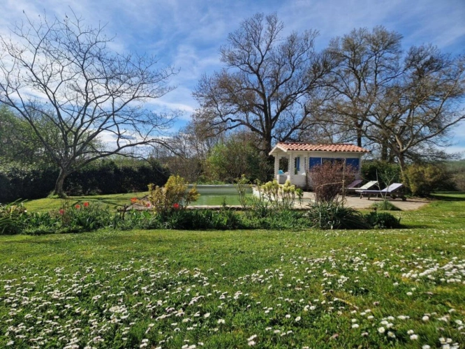 Photos 10 - Touristique - Propriété avec piscine sur environ 1,5 Ha de terrain