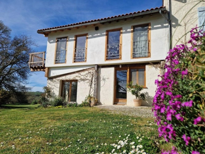 Photos 11 - Touristique - Propriété avec piscine sur environ 1,5 Ha de terrain