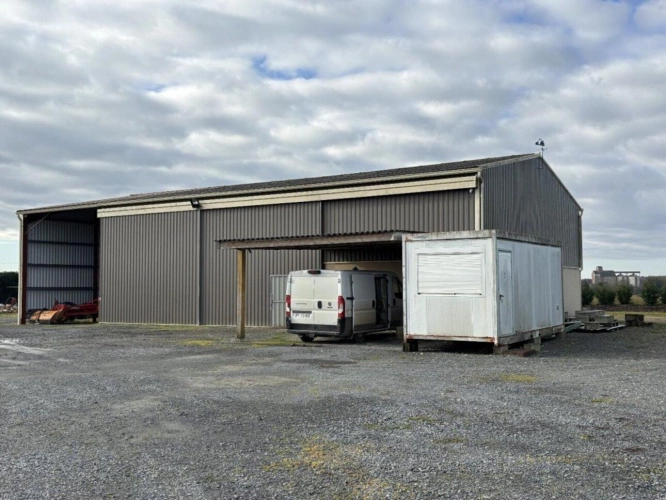 Photos 14 - Rurale - Maison moderne construite en 2018 sur 1,7 hectare avec grand hangar de 372 m²
