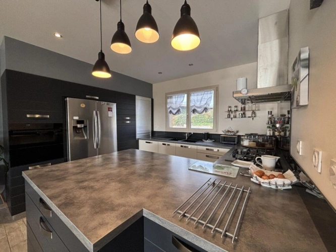 Photos 6 - Rurale - Maison moderne construite en 2018 sur 1,7 hectare avec grand hangar de 372 m²