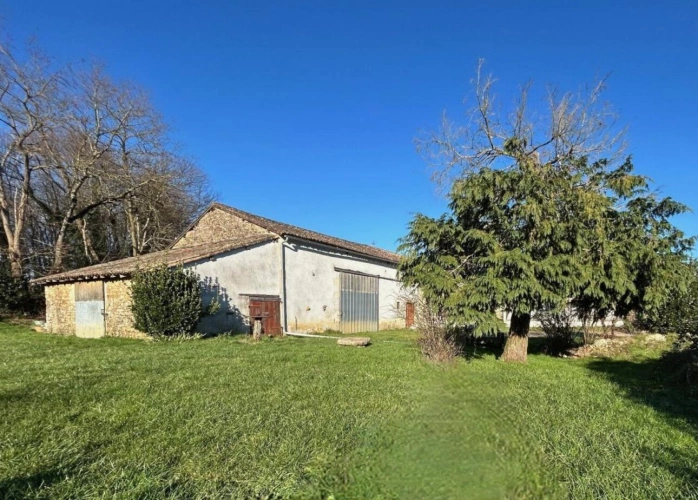Photos 14 - Rurale - Propriété de caractère avec potentiel de rénovation