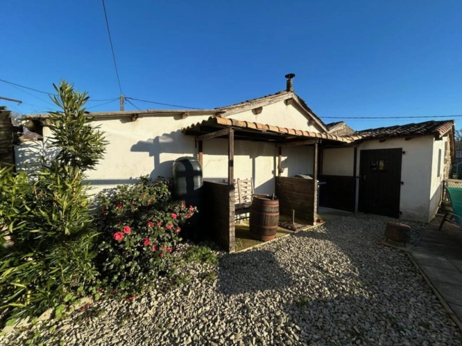 Photos 9 - Rurale - Propriété de caractère avec potentiel de rénovation