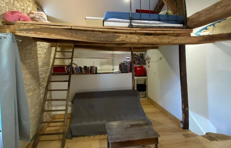 Photos 6 - Rurale - Maison de caractère au coeur d'un village avec seconde maison à finir de rénover et deux granges