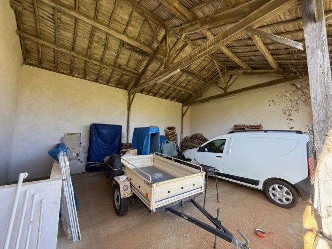 Photos 12 - Rurale - Authentique ferme en pierre du XVIIIe siècle entièrement rénovée avec dépendances et plus de 7 000 m² de terrain