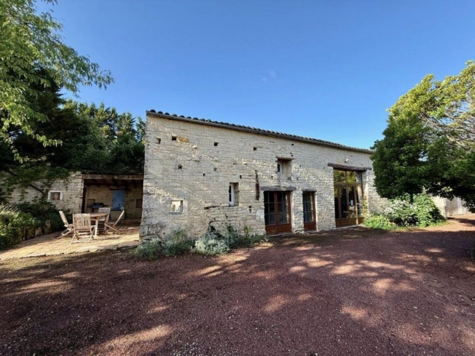 Photos 17 - Touristique - Magnifique corps de ferme avec gîte et potentiel de revenus prouvé