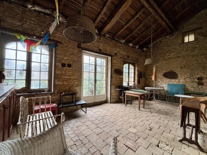 Photos 14 - Prestige - PRIX BAISSÉ - Élégante Maison de Maître, vastes dépendances, jardin, proximité des commerces