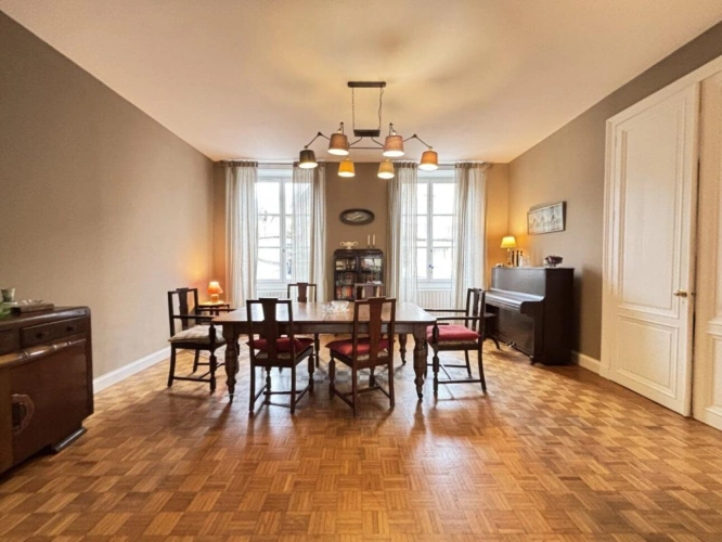 Photos 5 - Prestige - PRIX BAISSÉ - Élégante Maison de Maître, vastes dépendances, jardin, proximité des commerces