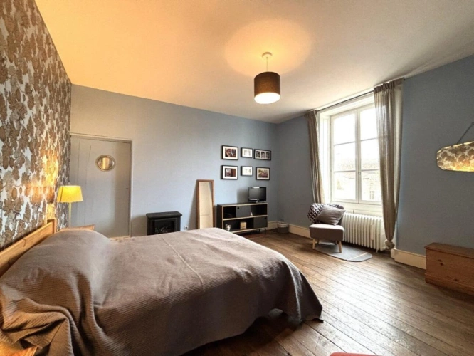 Photos 11 - Prestige - PRIX BAISSÉ - Élégante Maison de Maître, vastes dépendances, jardin, proximité des commerces