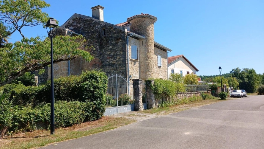 Photos 18 - Prestige - Héritage et élégance : propriété fortifiée au coeur des Landes