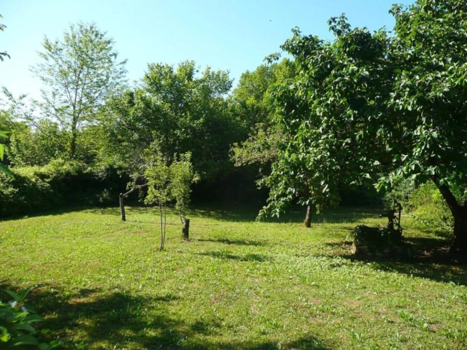 Photos 7 - Touristique - Maison de caractère renovée avec gîte et piscine - Salles Courbatiés