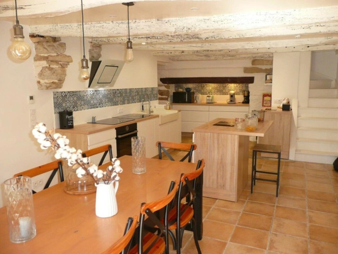 Photos 11 - Touristique - Maison de caractère renovée avec gîte et piscine - Salles Courbatiés