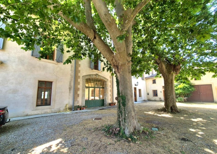 Photos 10 - Prestige - Château XVIIIe restauré en lisière de vignoble ? 3 habitations indépendantes, dépendances et parc paysager