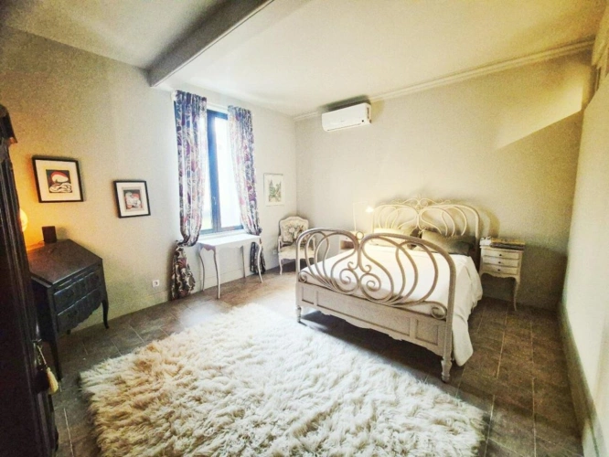 Photos 9 - Prestige - Reve Design dans des Murs Historiques, 5 Chambres, Cour, Piscine et Garage