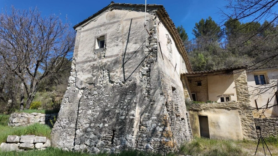 Photos 6 - Touristique - ENTRECHAUX  L'AUTHENTICITÉ D'UN MAS PROVENÇAL AUX VOLUMES HORS NORMES